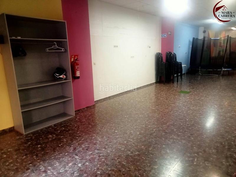 Foto 24dd2f76-c741-4c65-8639-ba80cb038bd9. Local comercial a Plaza Elíptica - República Argentina Gandia