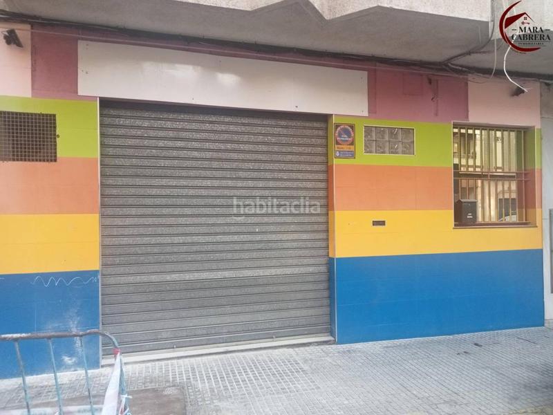 Foto b79378ab-5e28-4e0d-8a2f-1b9fbbd964a0. Local comercial a Plaza Elíptica - República Argentina Gandia