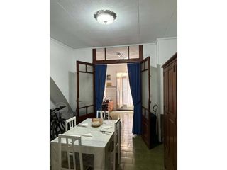 Pis  Avenida beniopa. Precioso bajo reformado con patio cerca repubica argentina