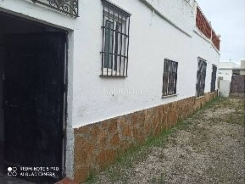 Foto 84d83953-7d5a-4313-a12a-701f997de173. Casa amb aparcament a Bellreguard