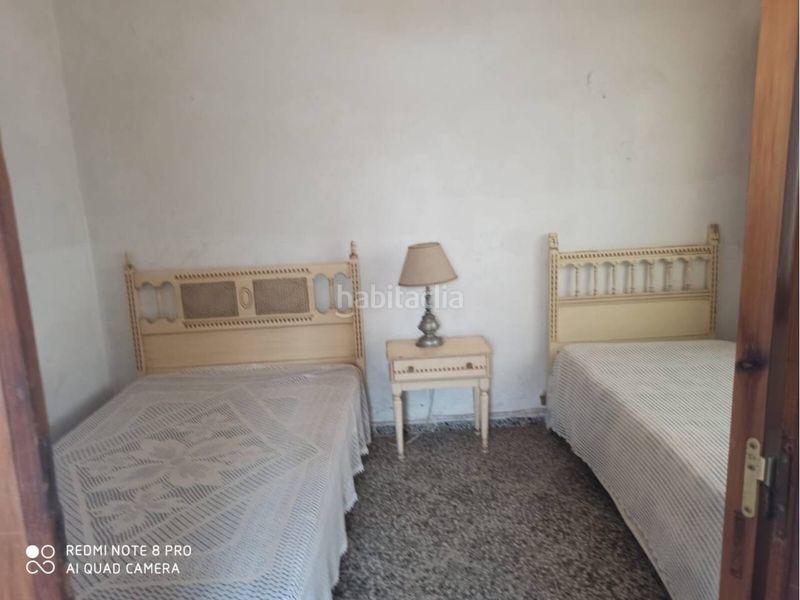 Foto b5ab5536-5df4-4687-bab7-8a31dcdecf09. Casa amb aparcament a Bellreguard