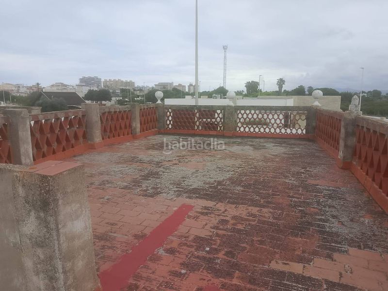 Foto d261fc51-3966-4a21-9cb6-6b0f5de0ff7c. Casa amb aparcament a Bellreguard