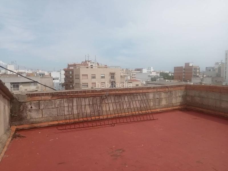 Foto 9c5d12d6-343c-43d8-ba47-1b5b2397e9ed. Edificio in Oliva pueblo Oliva