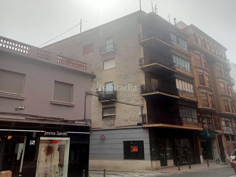 Foto c5a45362-20e6-488d-be64-03c7bcbba524. Edificio in Oliva pueblo Oliva