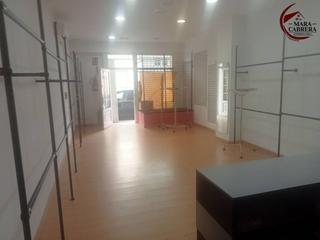 Local Comercial  Santísimo. Local reformado en venta en oliva, listo para tu negocio!