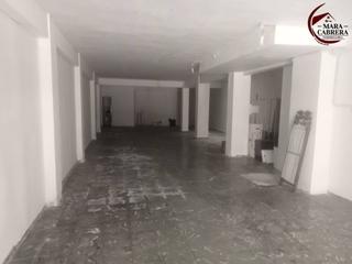 Lloguer Local Comercial  Alejandro cardona. Local en alquiler en plena calle principal de oliva!