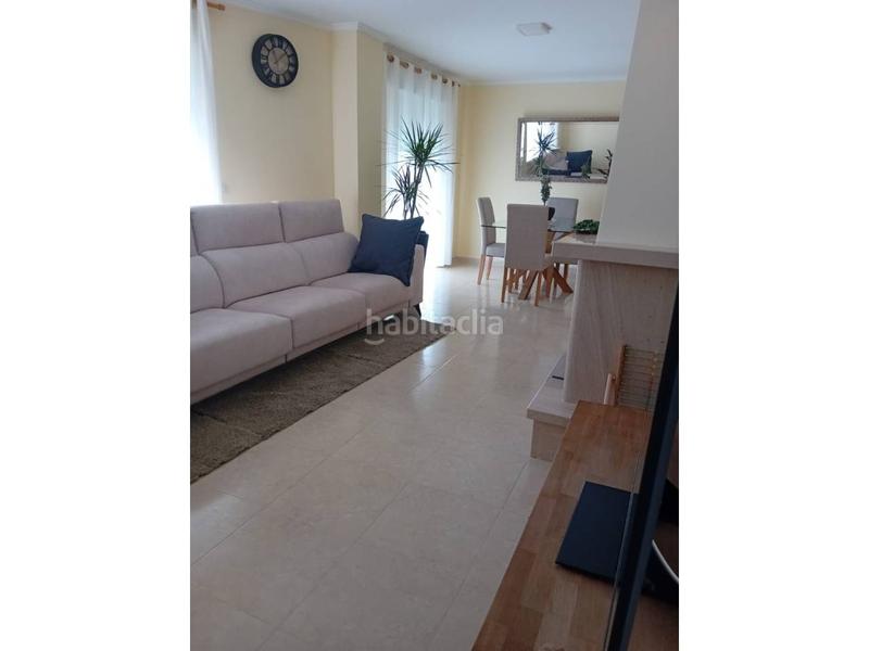 Foto 1688b06c-9dd5-4a38-85d3-9ad8dceab782. Maison jumelée dans calle veinticinco de abril 25 dans Palma de Gandía