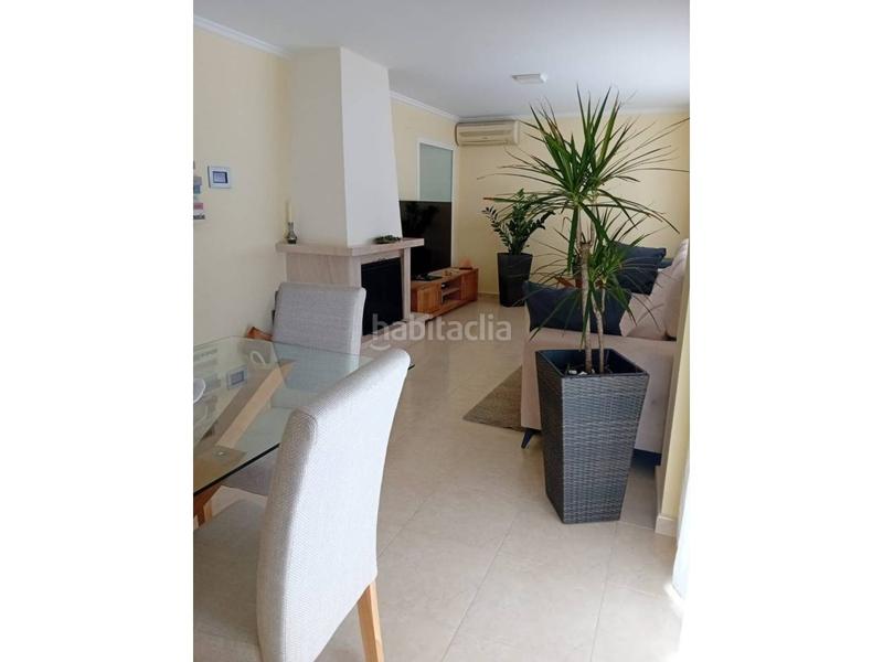 Foto ac44f72c-81e8-4f0a-94d9-d4ef0d52885f. Maison jumelée dans calle veinticinco de abril 25 dans Palma de Gandía