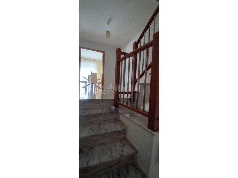 Foto e871d359-feda-4459-add5-984677c075e7. Maison jumelée dans calle veinticinco de abril 25 dans Palma de Gandía