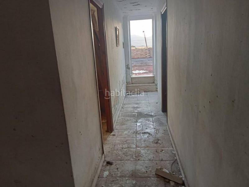 Foto 155b4c86-015b-4177-a550-decd184beffb. Casa en 332 150 amplio restaurante con casa cerca nova, totalmente para reformar en Oliva