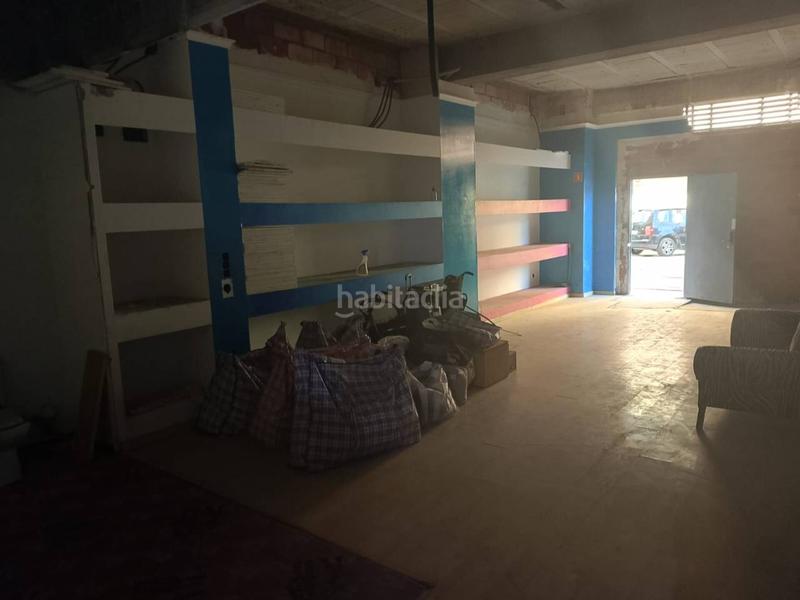 Foto 0578f583-e9ef-4d7f-a74b-69c104fe2da2. Alquiler local comercial local en alquiler en nucli urbà en Oliva