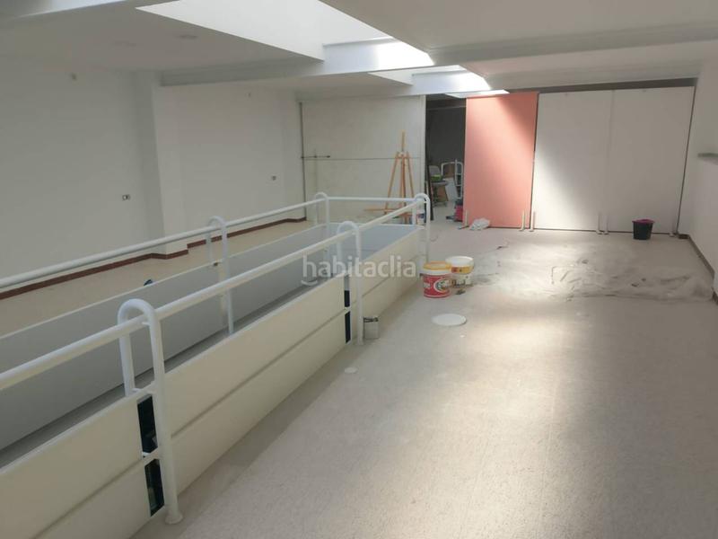 Foto 0979fa6c-9b02-4f98-bb06-e42d0a6cb797. Alquiler local comercial local en alquiler en nucli urbà en Oliva