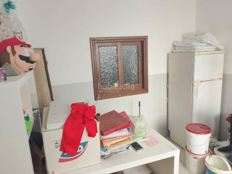 Foto 0ef0eb2b-8caa-470f-8176-2547e23ed187. Lloguer local comercial a Oliva pueblo Oliva