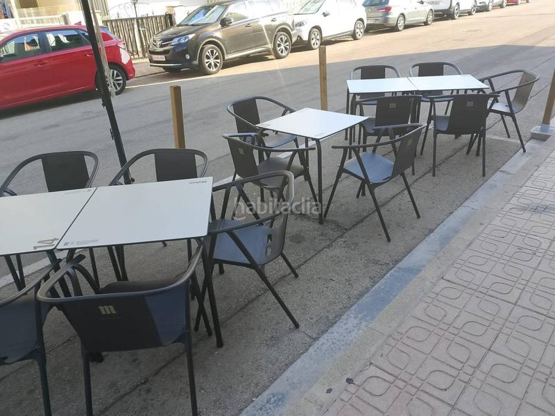 Foto 63b7f913-70cc-4c7a-ab8f-63493390cd15. Local commercial dans Piles