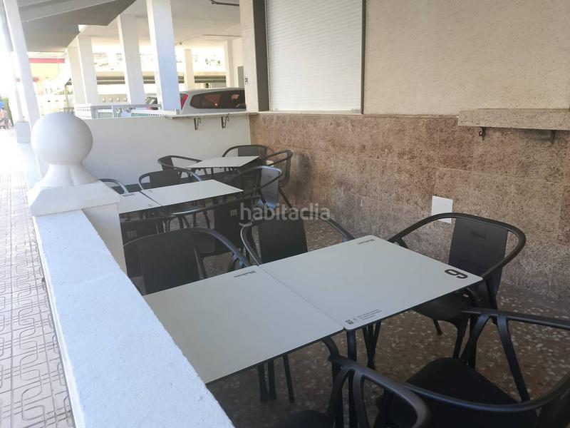 Foto b41622a1-7738-42db-ac62-f79585824194. Local commercial dans Piles