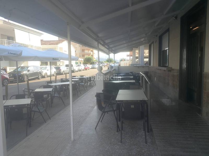 Foto e61b18db-e440-4747-a979-0aca021492c8. Local commercial dans Piles