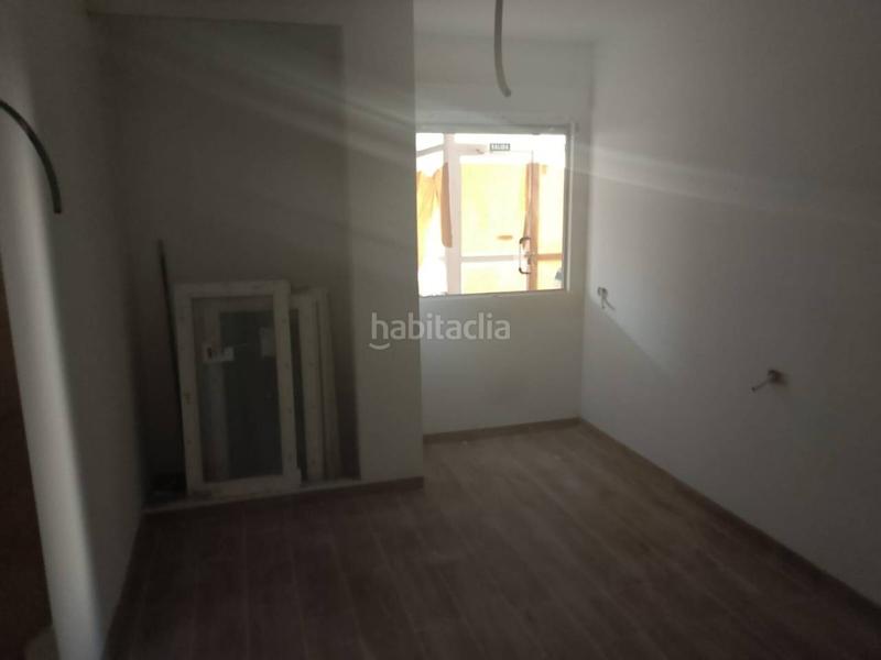 Foto a0a77249-b18a-4f37-b53e-1f7f27c57f97. Piso  con gran patio privado a 100m de la playa en Bellreguard