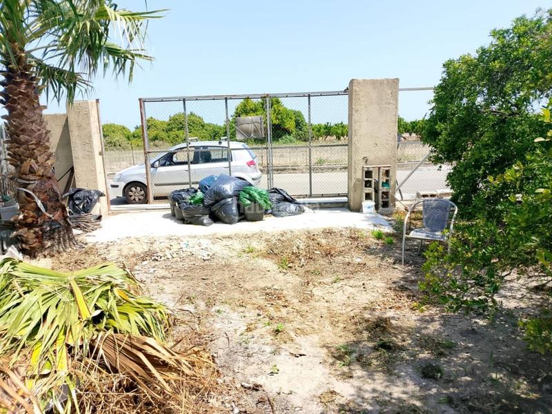 Foto 822ce00c-b66d-42a5-bebb-d1c82d30bc2a. Fondo rustico in Oliva pueblo Oliva