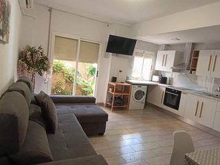 Lloguer Pis a Avenida pau 53. Alquiler de apartamento en primera línea de la playa de gandía