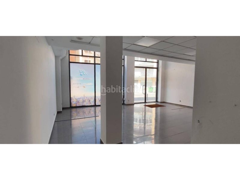 Foto b43206ed-b326-4ec5-b4e5-907a323f4a80. Local comercial a avenida valldigna 33 a Tavernes de la Valldigna