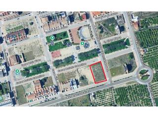 Solar industrial  Botánico cabanilles. Solar urbano de 1.026 m en piles, zona de expansión a 1 km de la