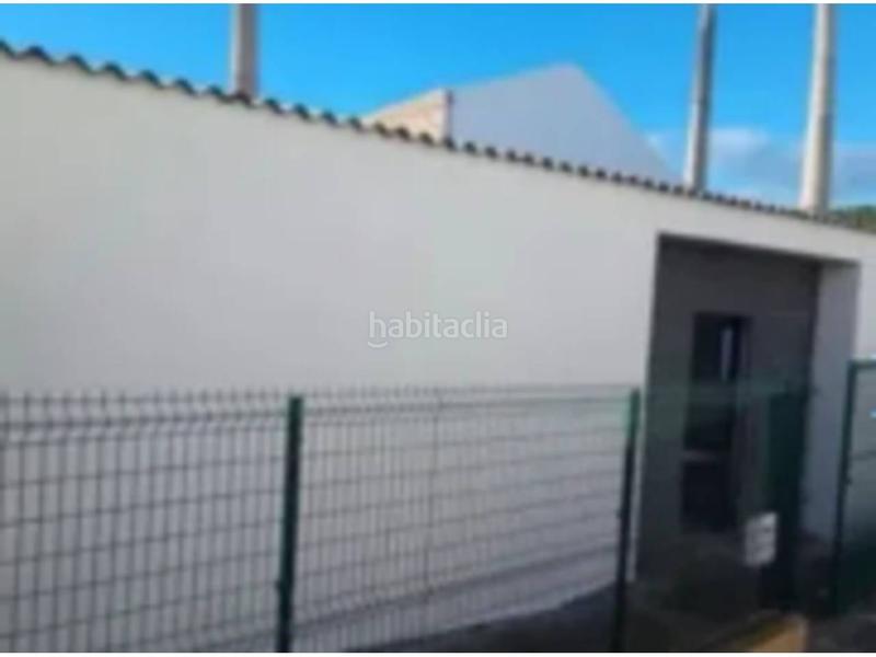 Foto 98699b15-dd0f-4733-b319-4dca709c0143. Alquiler local comercial amplia nave en alquiler en la zona sur en Oliva