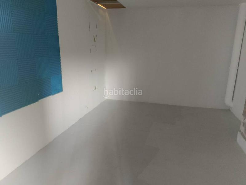 Foto f91a1154-9a23-4689-a3cf-bd7fb0a034cb. Alquiler local comercial amplia nave en alquiler en la zona sur en Oliva