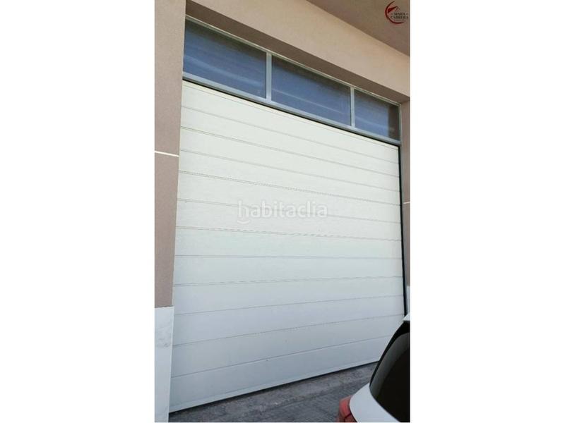 Foto 5e201e21-4b38-41c7-bba1-690d4a12a7c7. Affitto locale commerciale in Benirredrà