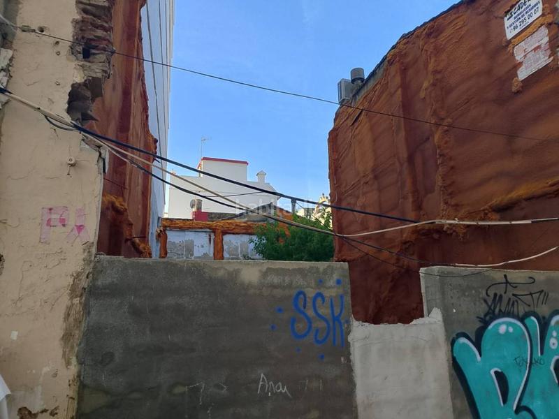 Foto 96803671-046b-40c0-81d9-9f4f9f368c57. Solar industrial a Centro Histórico Gandia