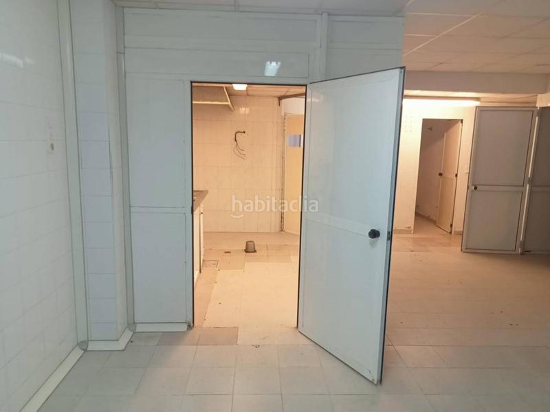 Foto 39882437-dfd6-429b-b9eb-b45b43073a73. Lloguer local comercial a esclavas 7 a Germaníes - Juzgados Gandia