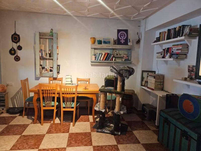 Foto 678a72ad-0b3f-4a7e-8a3a-5bfac9bee188. Piso amplio piso 2 sin ascensor en el centro , amueblado y reformado en Ador