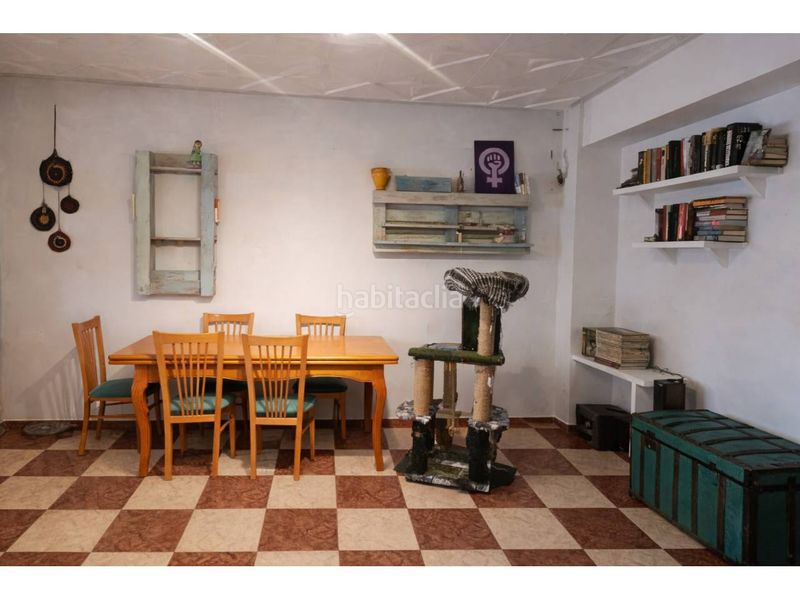 Foto 9adb80c0-6d5f-42ef-a55d-8f20a89b278a. Piso amplio piso 2 sin ascensor en el centro , amueblado y reformado en Ador