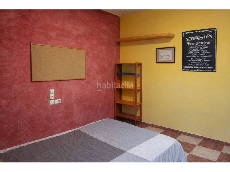 Foto aecb3e18-886e-44d3-9654-3ce5960de9a3. Piso amplio piso 2 sin ascensor en el centro , amueblado y reformado en Ador