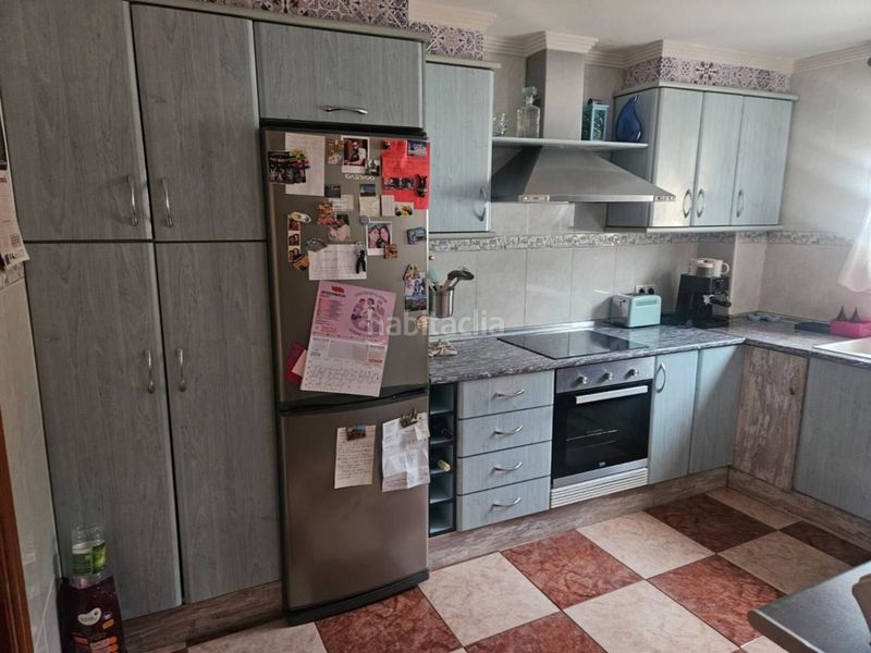 Foto d72e6373-417b-47a0-ac0a-3c97d8daf6c1. Piso amplio piso 2 sin ascensor en el centro , amueblado y reformado en Ador