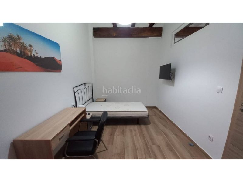 Foto cf6004b5-21cb-43e8-b6ce-63ccd86a5d40. Pis a pueblo de Cullera Cullera