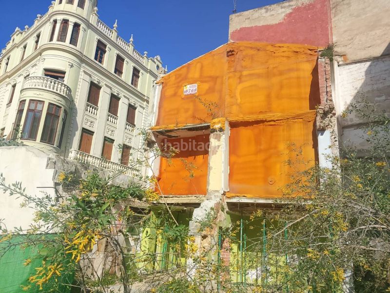 Foto 536bad86-4ef9-450f-ba31-fdd8685a6160. Solar industrial a Oliva pueblo Oliva