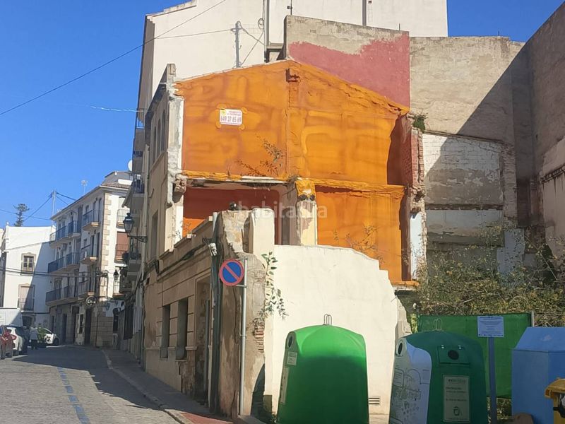 Foto b82d17c4-2adc-42ef-93f4-07e2606eb8ac. Solar industrial a Oliva pueblo Oliva