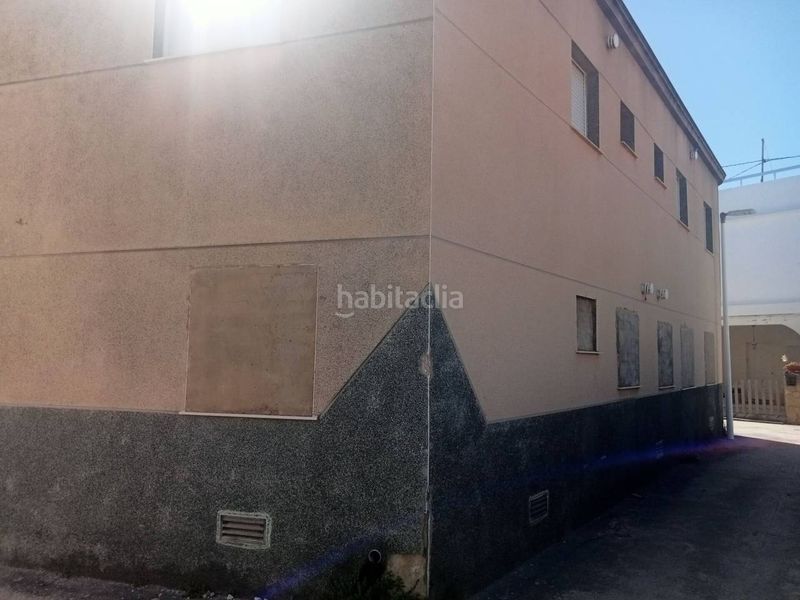 Foto fd185358-ec2a-4e49-94fd-4131641943e2. Edifici a Grau de Gandía-Marenys de Rafalcaid Gandia