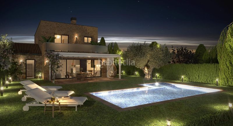 Foto 95bb496b-7521-4acd-89cd-1ff73528cfa5. Casa 240m<sup>2</sup> amb aparcament piscina a Begues