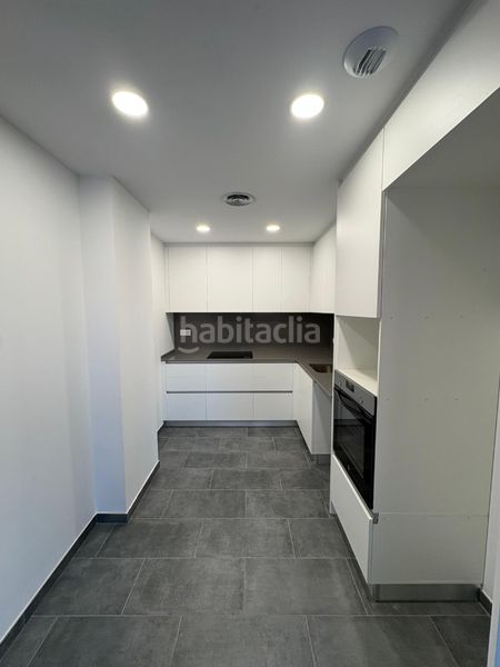 Foto 9a47c417-e2b9-4123-8ebd-ad0b779aa3cf. Dúplex 149m<sup>2</sup> amb calefacció aparcament a La Gavarra Cornellà de Llobregat