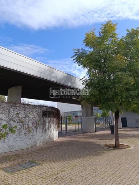 Foto af4b4afd-df4c-49d4-85e4-be813c04a744. Casa  en venta en Barrio del Nervión Sevilla