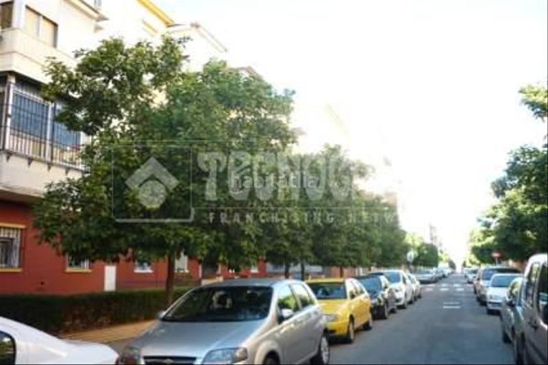 Foto d4b1f3d6-6d49-4c1e-b52d-4ed4453644ed. Piso  en venta en Barrio del Nervión Sevilla