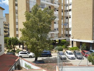 Pis  Calle padre pedro ayala. Piso en venta en sevilla