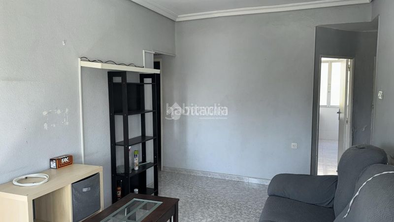 Foto 33547496-bc40-4385-93f8-f49d0c6cdb79. Piso  en venta en Barrio del Nervión Sevilla