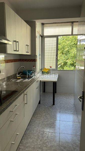 Foto 8bf4a9e7-8fa6-407f-93d8-75bca8782443. Piso  en venta en Barrio del Nervión Sevilla