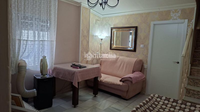 Foto 5bbd56df-df84-49aa-83a4-bd0cf9b47b78. Casa  en venta en Barrio del Nervión Sevilla