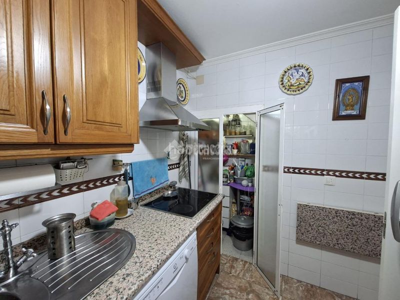 Foto 724e2a38-fe22-43e9-b69f-1542caf69f0c. Casa  en venta en Barrio del Nervión Sevilla