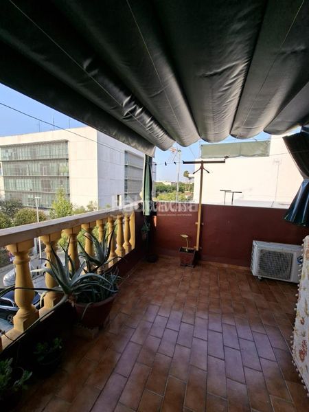 Foto a867043f-7241-4fa1-be3e-6935360bce76. Casa  en venta en Barrio del Nervión Sevilla