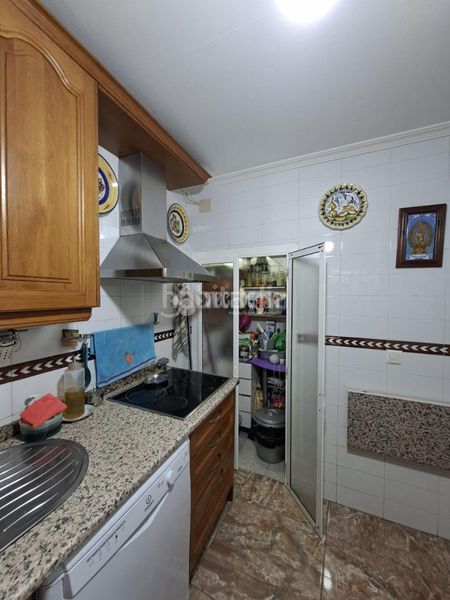 Foto bddeb079-d5df-49a6-a14b-a96630a8b5af. Casa  en venta en Barrio del Nervión Sevilla
