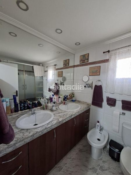 Foto c1b67df9-8073-4041-a8df-0f794d09b951. Casa  en venta en Barrio del Nervión Sevilla